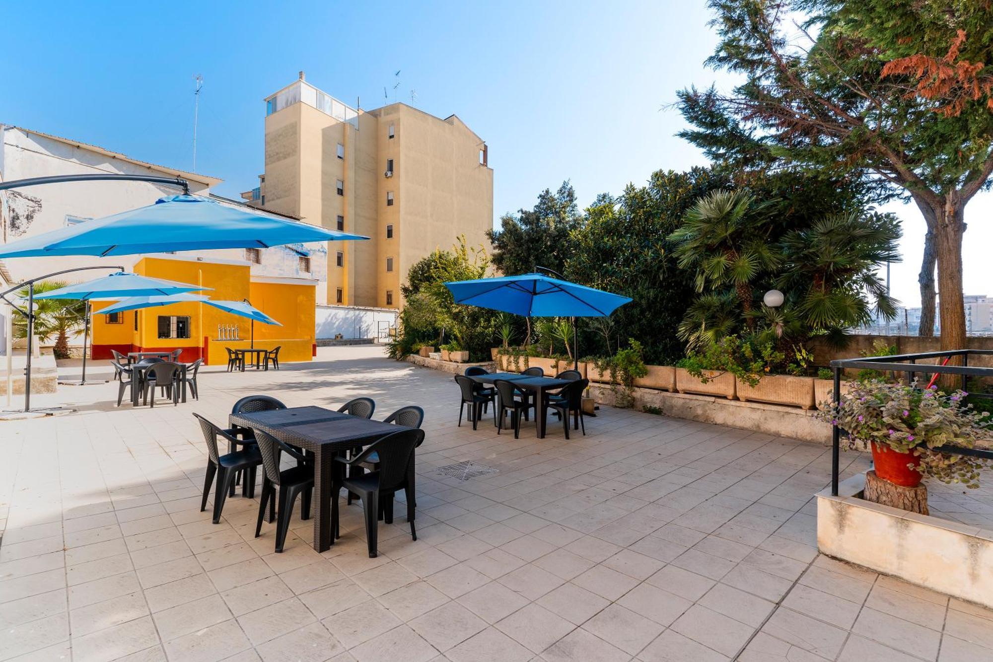 Hotel Casa Di Madre Antonia à Brindisi Extérieur photo